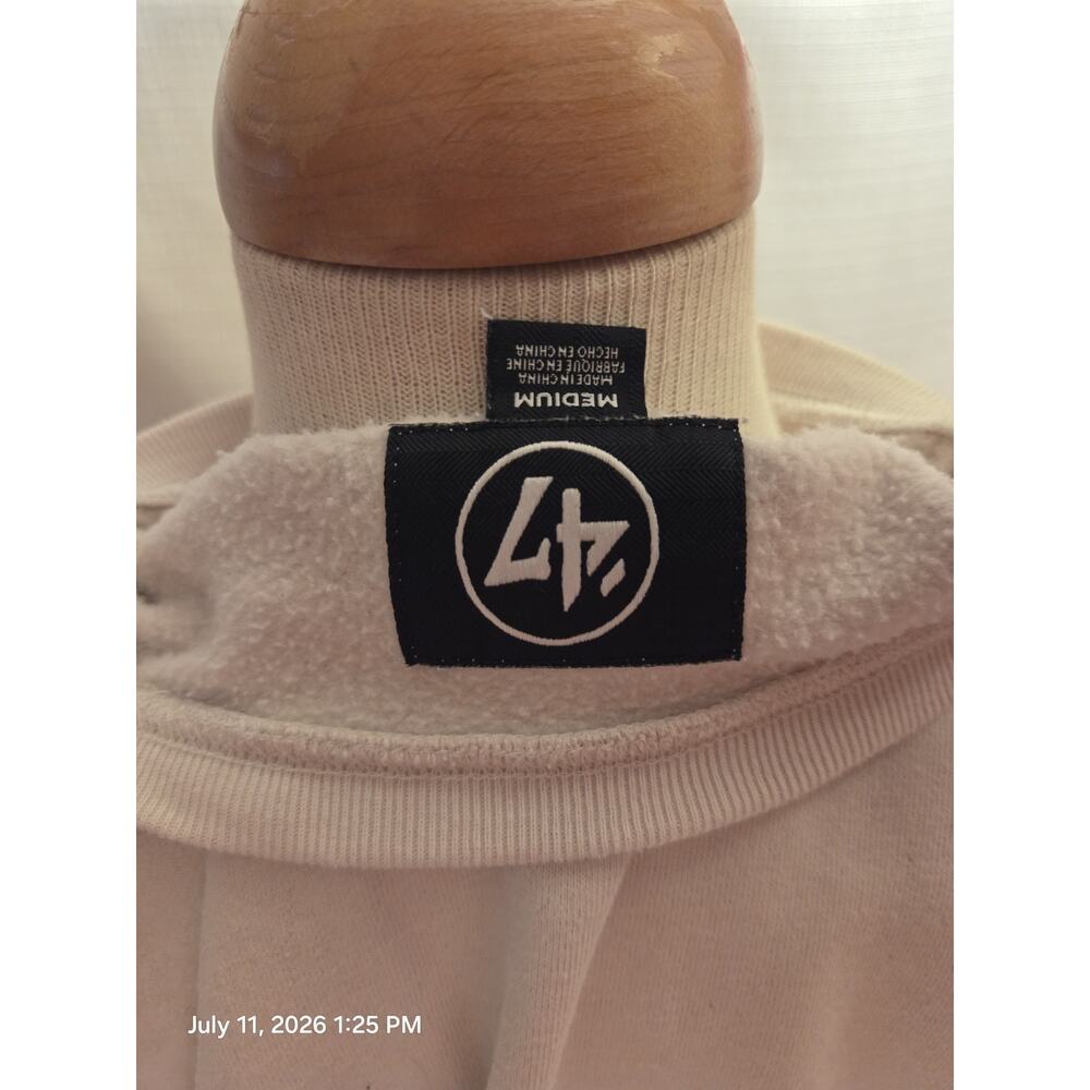 '47 Chicago Bulls NBA Beige Crewneck Sweatshirt, Medium - Picture 3 of 3